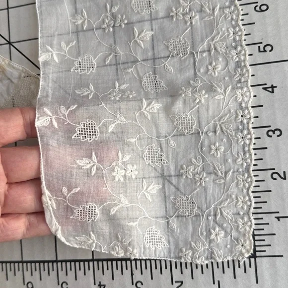 Antique Lace Collar & Trim Lot Victorian Edwardian Filet Lace Heirloom Sewing - Picture 2 of 12